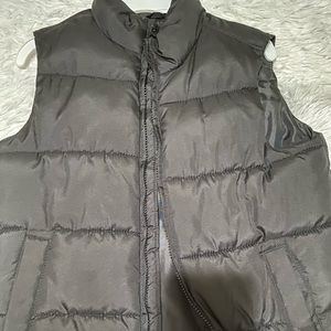 Unisex puffer vest